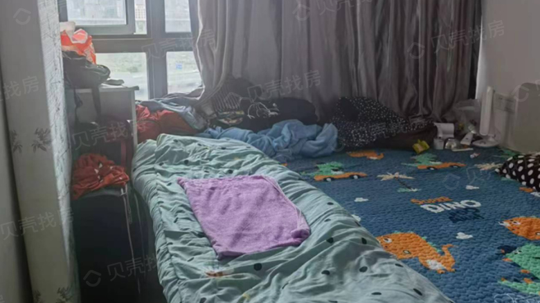 整租·荣盛中央广场 1室1厅 东南