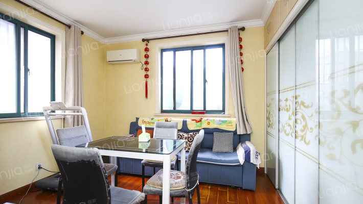 万东小区二手房实景图