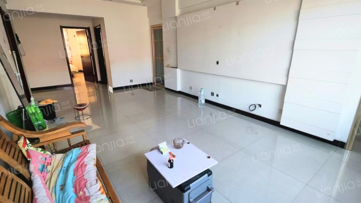 农机商住楼二手房实景图