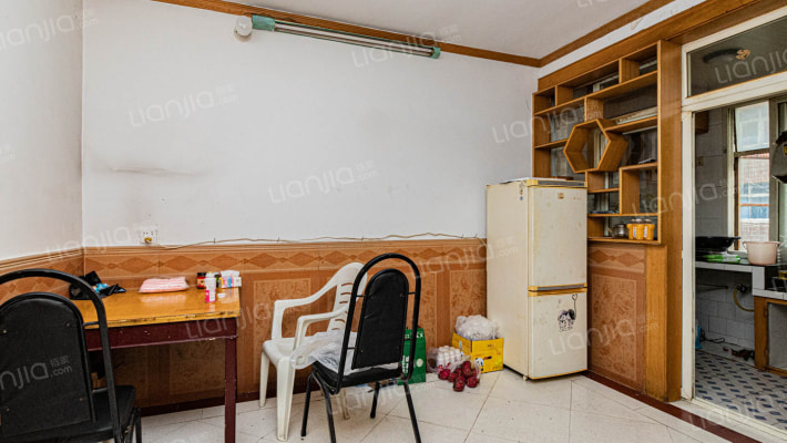 杜湖新村二手房实景图