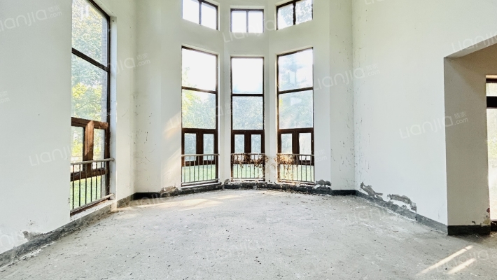 保利小泉别墅二手房实景图