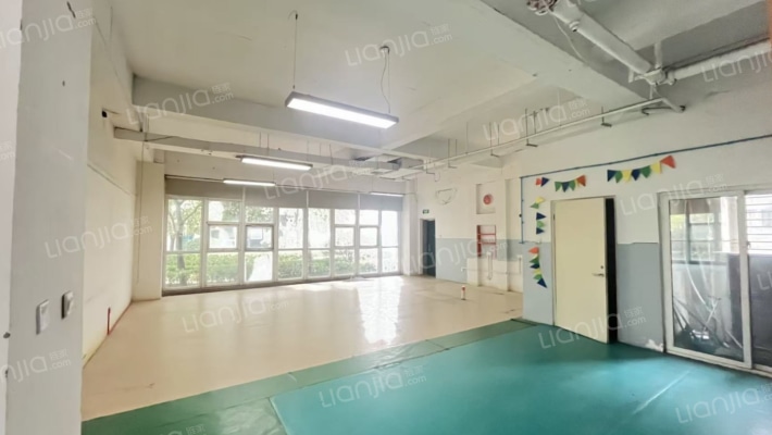 总部企业基地二手房实景图