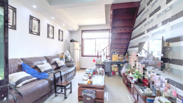 日月山水东区二手房实景图