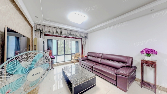 紫爵公寓二手房实景图