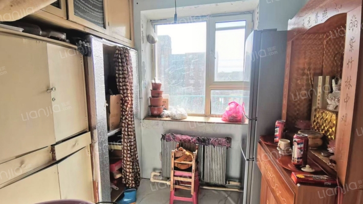 交通公司小区二手房实景图