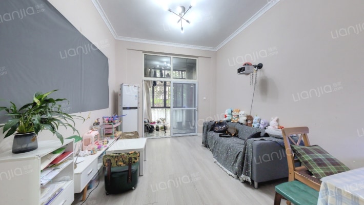 泉水人家二期B区二手房实景图