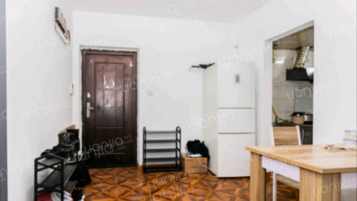 嘉秀新苑二手房实景图