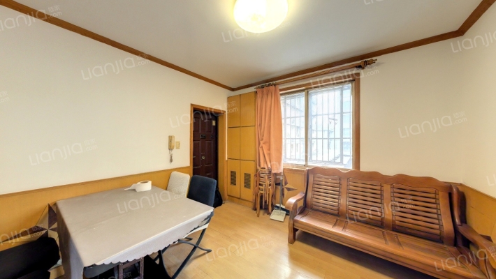 清江路272号二手房实景图