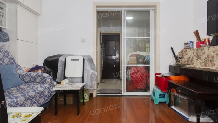 龙柏二村二手房实景图