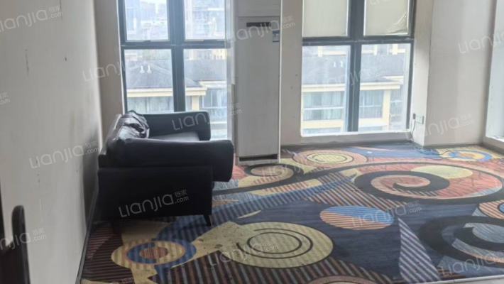 上海银行大厦二手房实景图