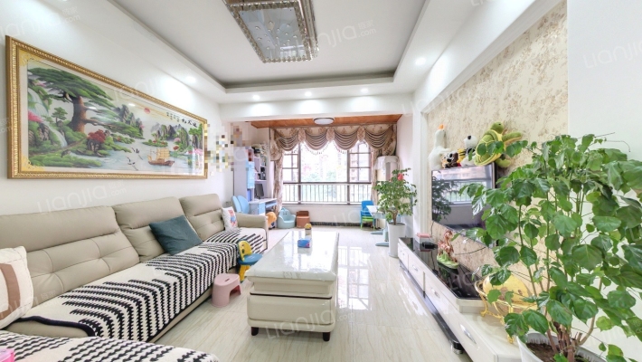 双楠尚品广场二手房实景图