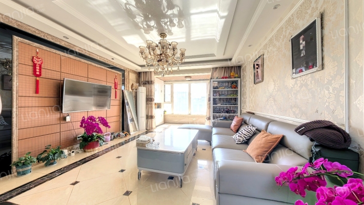 翡翠外滩二手房实景图