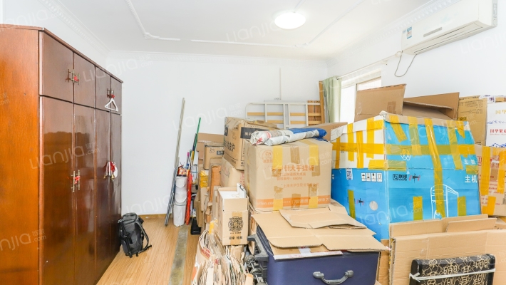 共康路400弄二手房实景图