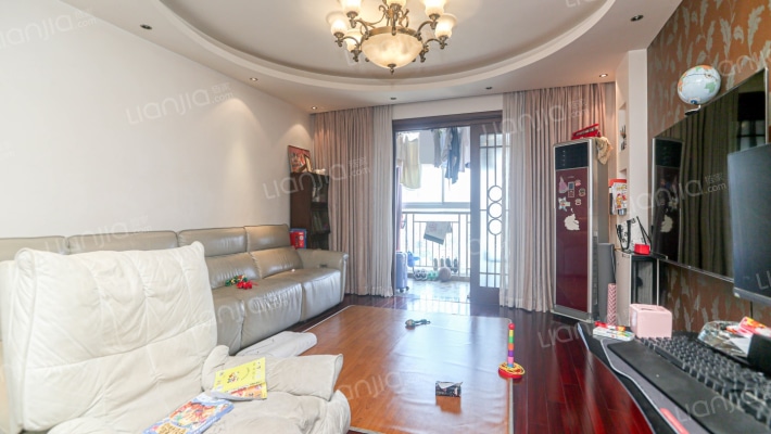 新塘桥生活广场二手房实景图