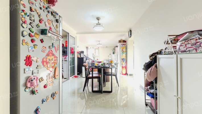 芳群公寓二手房实景图