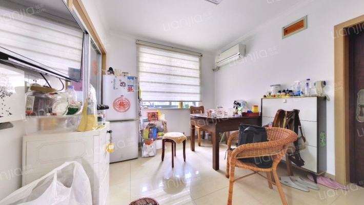 怡田小区二手房实景图