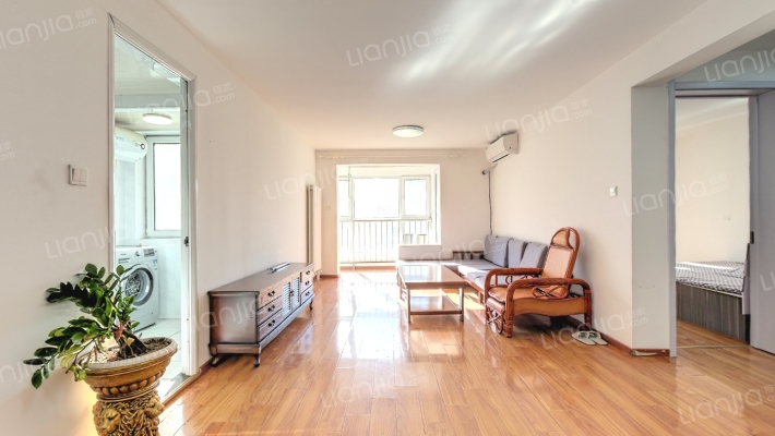 青荷里晨风园二期二手房实景图