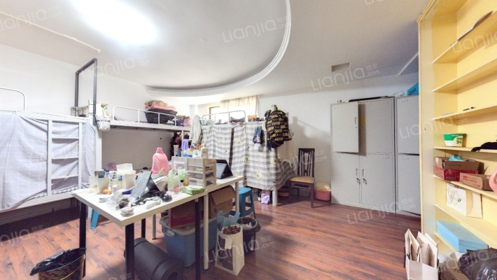 亚美大厦二手房实景图