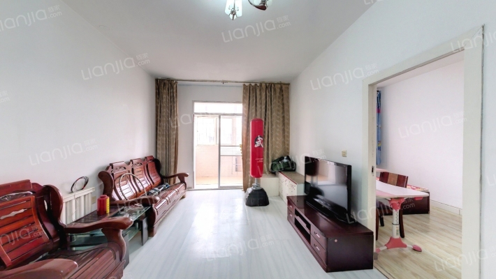 公务员小区二手房实景图