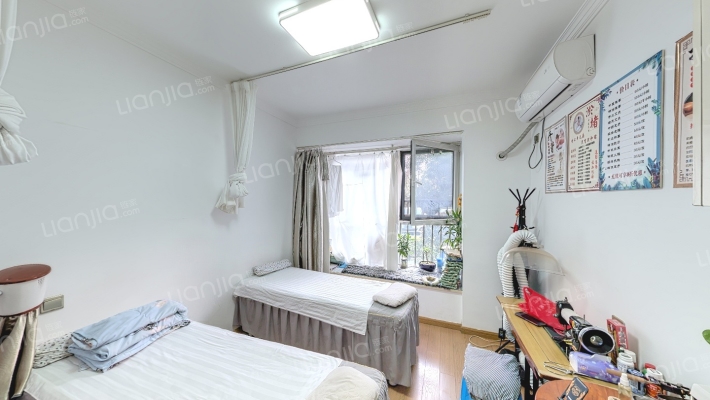 弘阳时代中心二期二手房实景图