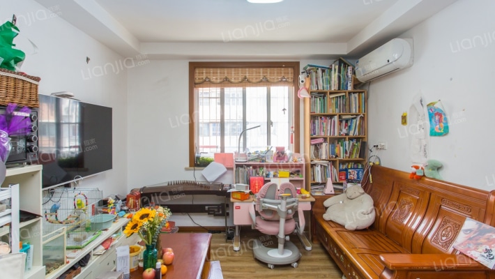 德华一村二手房实景图