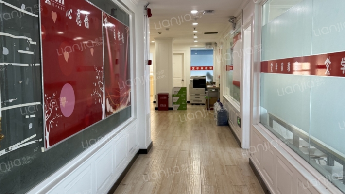 房地产大厦二手房实景图