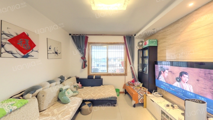 世家东部时空二手房实景图