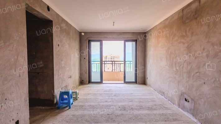 恒大湖山半岛A3区二手房实景图