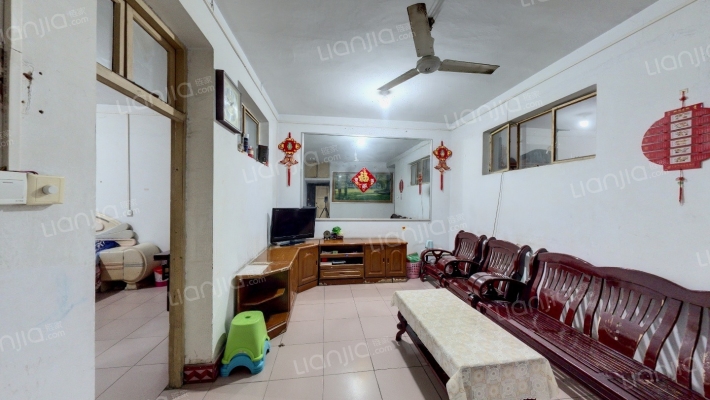 企业委家属楼二手房实景图