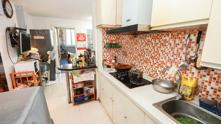 汇成一村二手房实景图