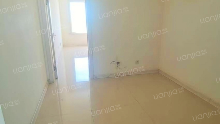 龙潭山花园二手房实景图