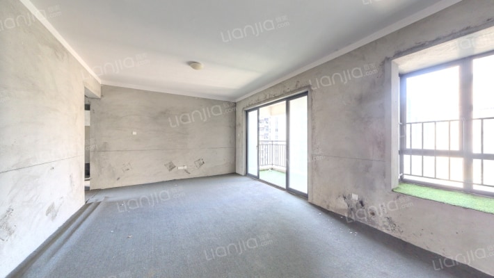 广源纳帕溪谷二期二手房实景图