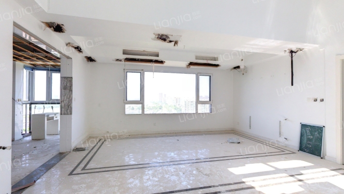 天水滨江花园西苑二手房实景图