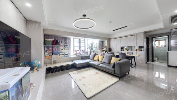 蓝花楹二手房实景图