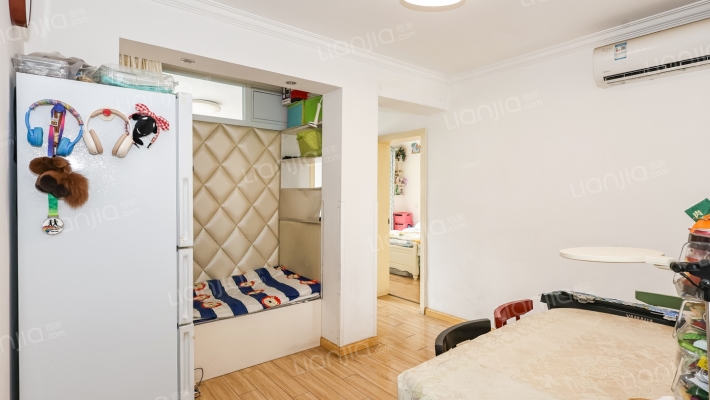 花苑村玉兰园二手房实景图