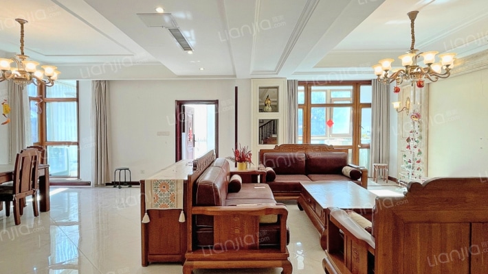 翡翠馨苑二手房实景图