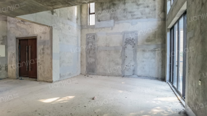 星河丹堤B区二手房实景图