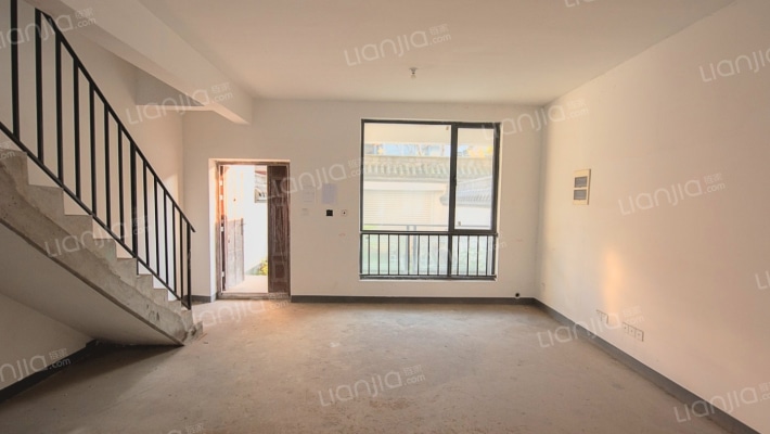 鸿信大宅门二手房实景图