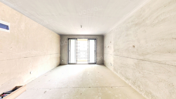 中交荣域B区二手房实景图