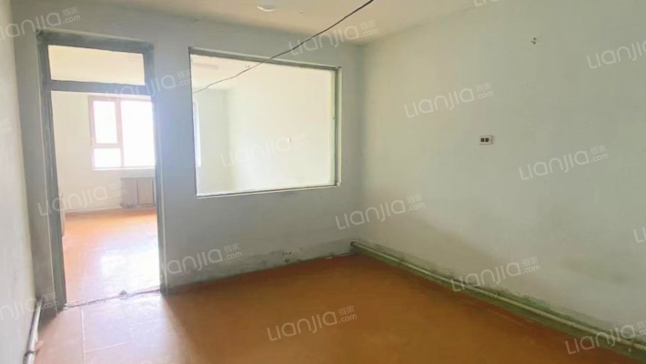 染料厂二手房实景图