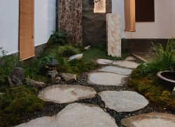 整租·大理的小院子南区四期 4室2厅 东/东南/南/西南_大理的小院子南区四期租房