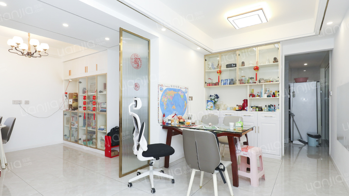 碧桂园天悦二手房实景图