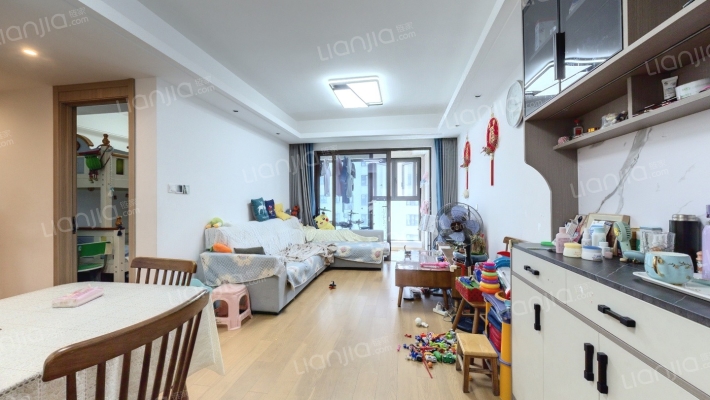 新城璟隽公馆二手房实景图