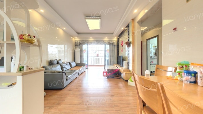 尚品蓝湾二手房实景图