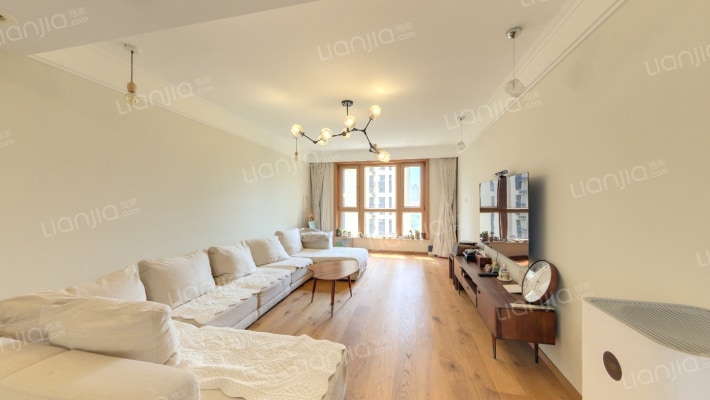 保利花园罗兰园二手房实景图