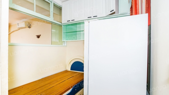 凤城一村二手房实景图