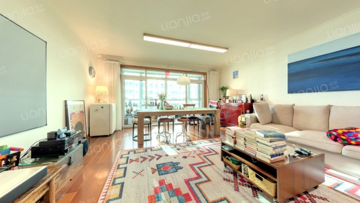 英特公寓二手房实景图