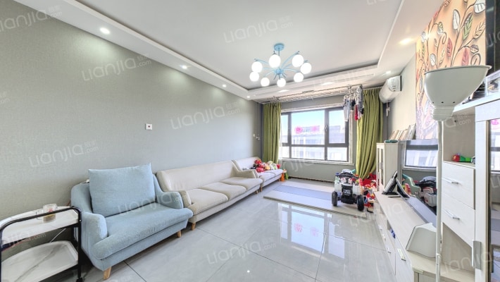 绿地朗山公馆南区二手房实景图