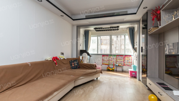 金宛新村二手房实景图