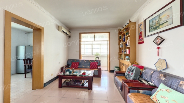 雁塔教育丁白小区二手房实景图